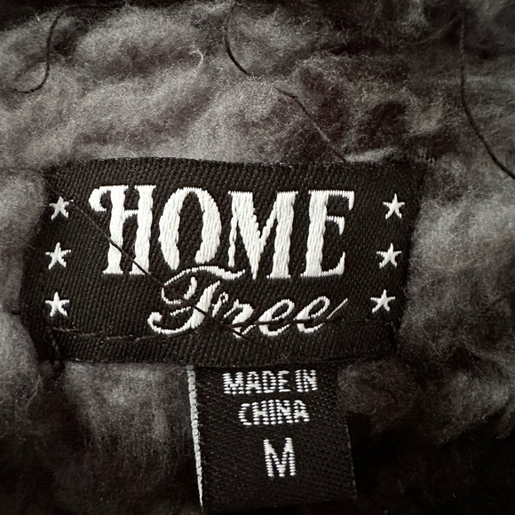 Women’s size medium sherpa pull over - Picture 3 of 5